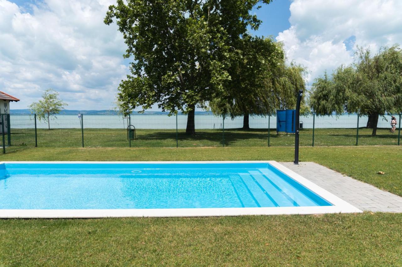 Elegant Apartman Siófok Buitenkant foto